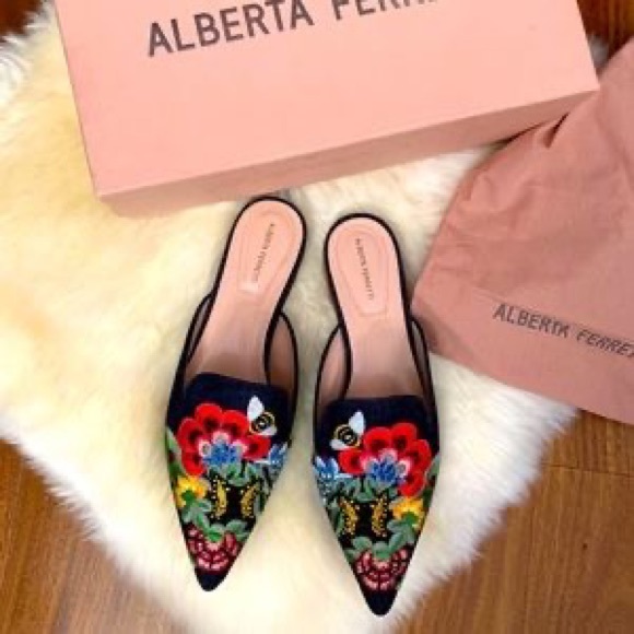 ALBERTA FERRETTI - EU37 - NWT - Floral embroidered Mules - Picture 1 of 6